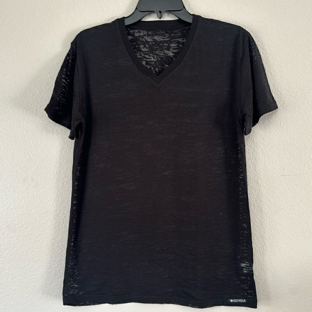 NDS Wear Black V-Neck Burnout Tee Size Medium NWT
